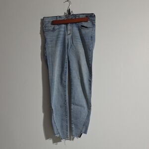 Kut From The Kloth Light Wash Connie Jeans Size 4